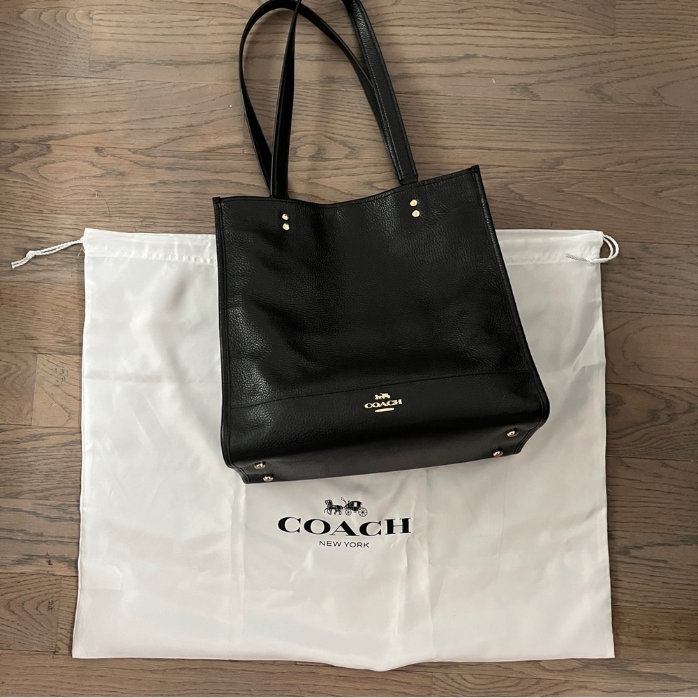 Coach dempsey tote bag
